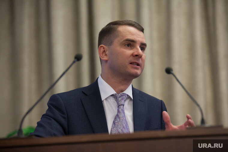    Россияне будут дольше отдыхать в праздники, сказал Ярослав Нилов