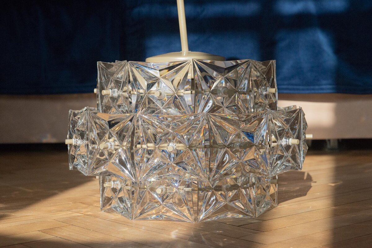 Люстра ИСКРА СССР после реставрации.