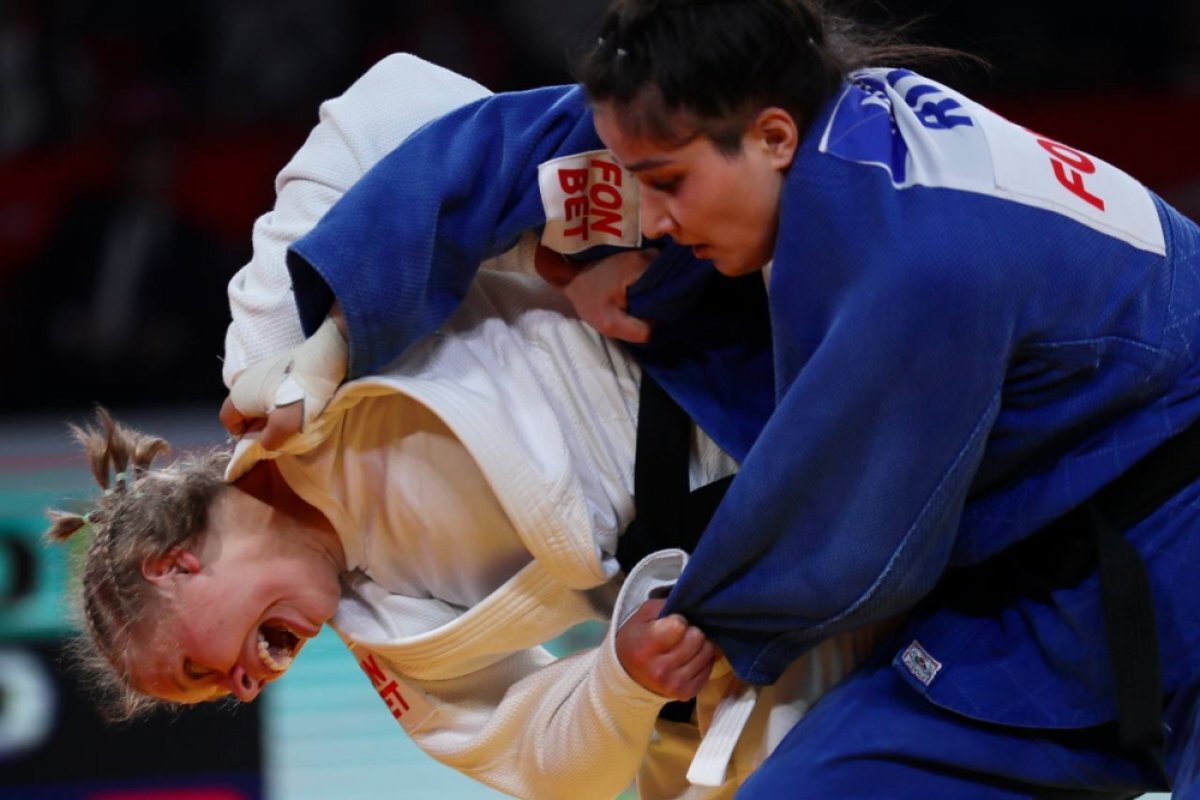 Azra Akin Judo