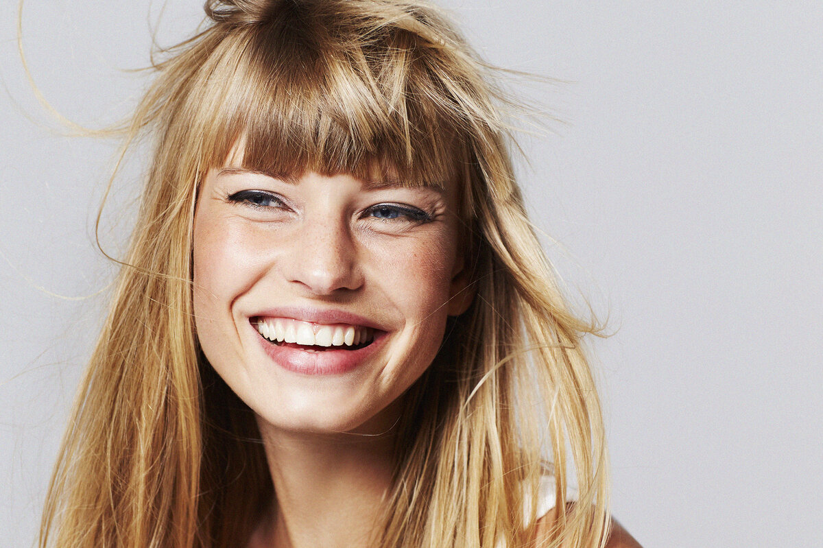     Как превратить грязную челку в свежую на второй день укладки: никто не раскроет эту хитрость!