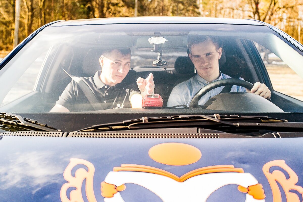 Автомобили автошколы «РЕАЛ» - иномарки Hyundai Solaris. Они удобны, комфортны, современны. 