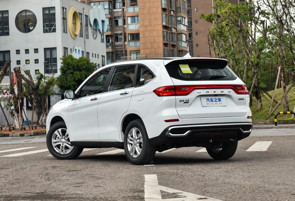 Новый, огромный кроссовер от Haval по цене Приоры: в чём тут подвох?  Давайте разбираться | Автограмотей | Дзен