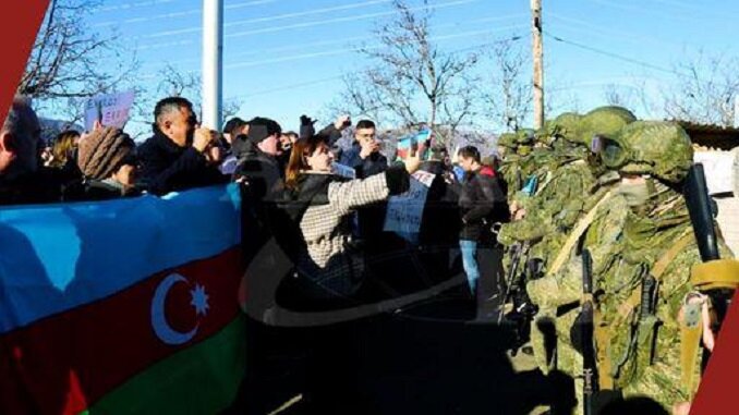 Блокада Лачинского коридора азербайджанскими провокаторами - т.н. лже "экологами". Фото из открытых источников сети Интернета