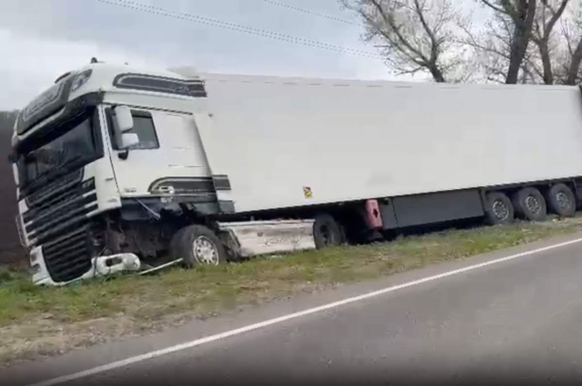    Автоинспекторы Ставрополья продолжают работать на месте смертельного ДТП