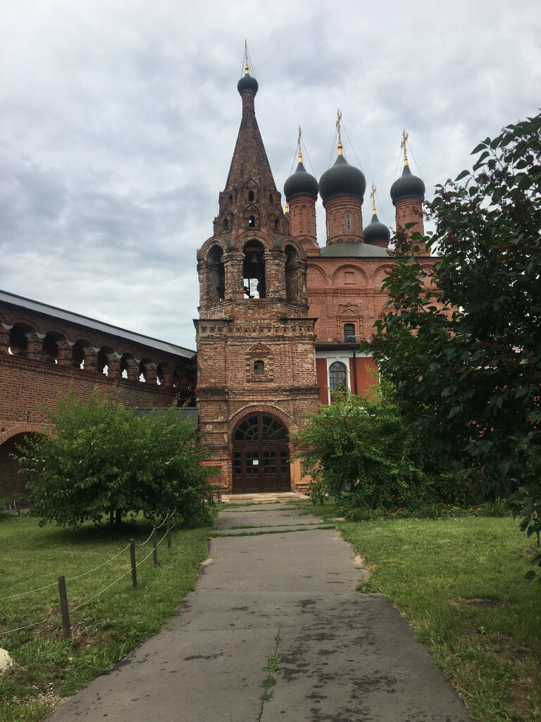 Крутицкое подворье в Москве