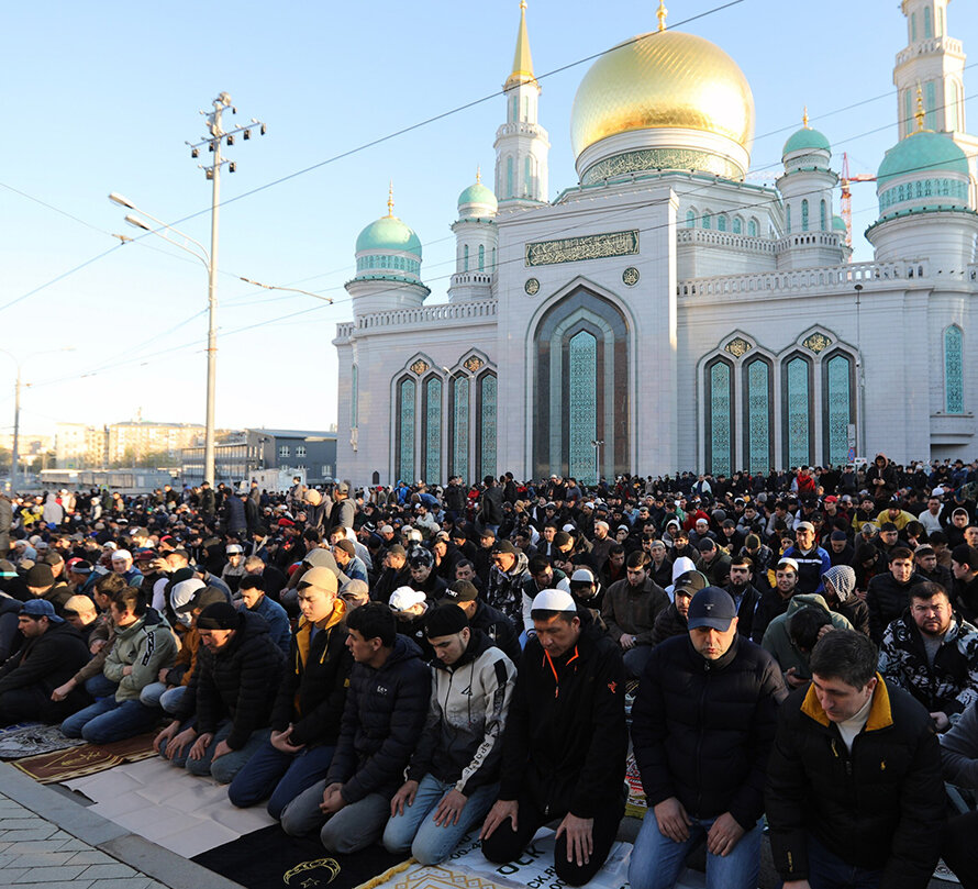    Празднование Ураза-байрама в Московской соборной мечети   
Зыков Кирилл/Агентство «Москва»