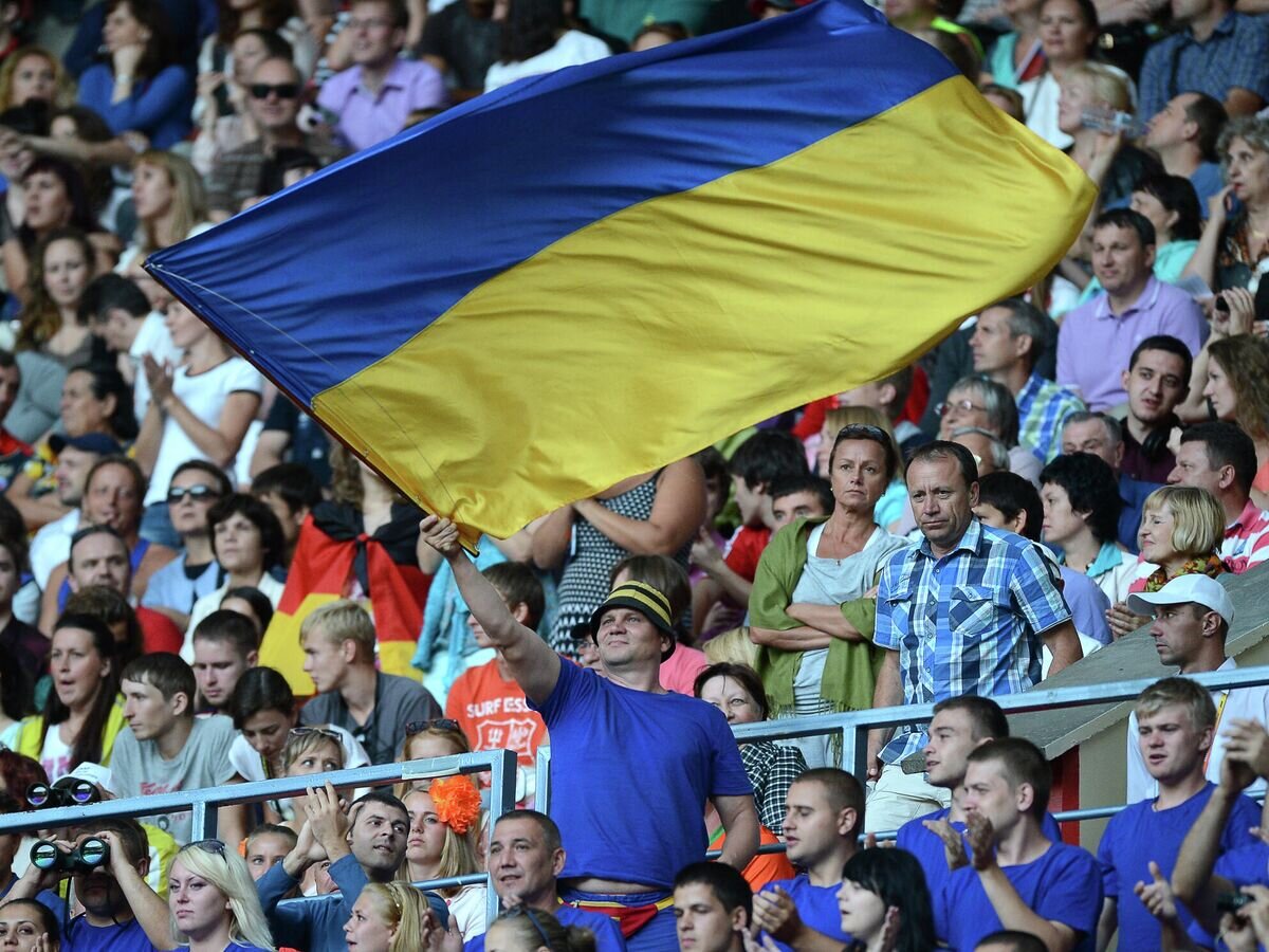    Украинские болельщики© РИА Новости / Владимир Астапкович