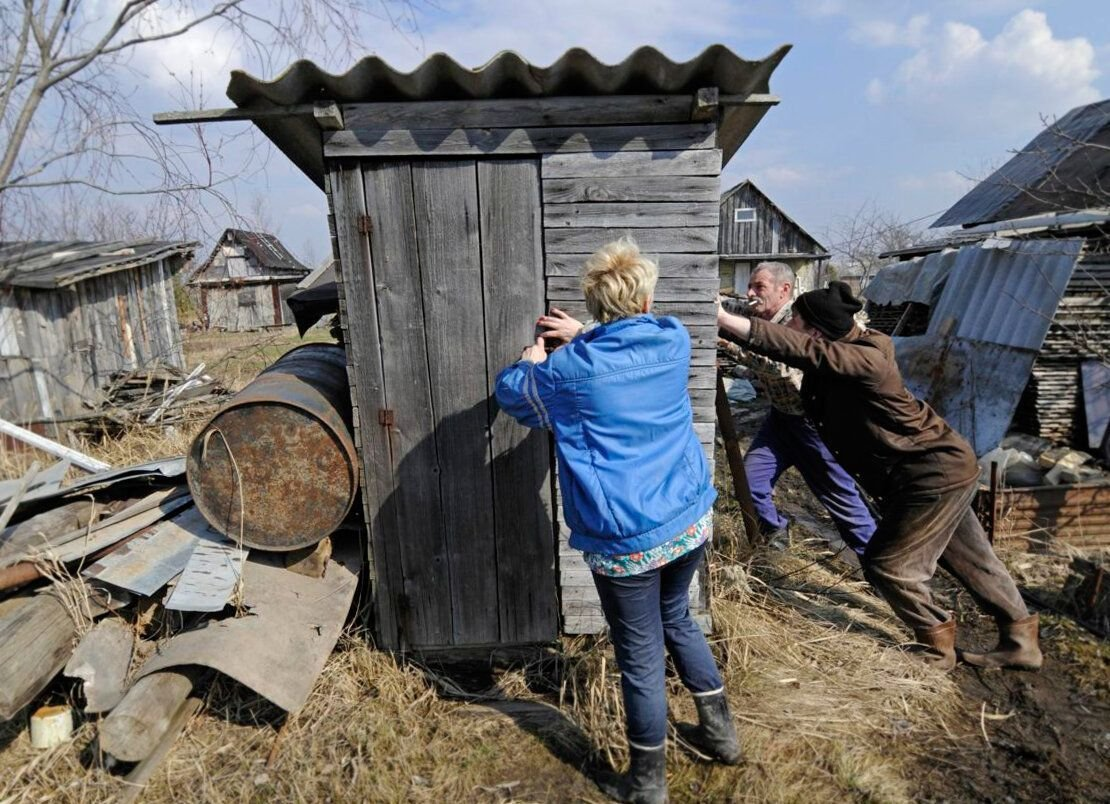 дачники налоги. дачные санкции. штрафы для дачников. пенсионеры на даче и огороде. налог дачники.