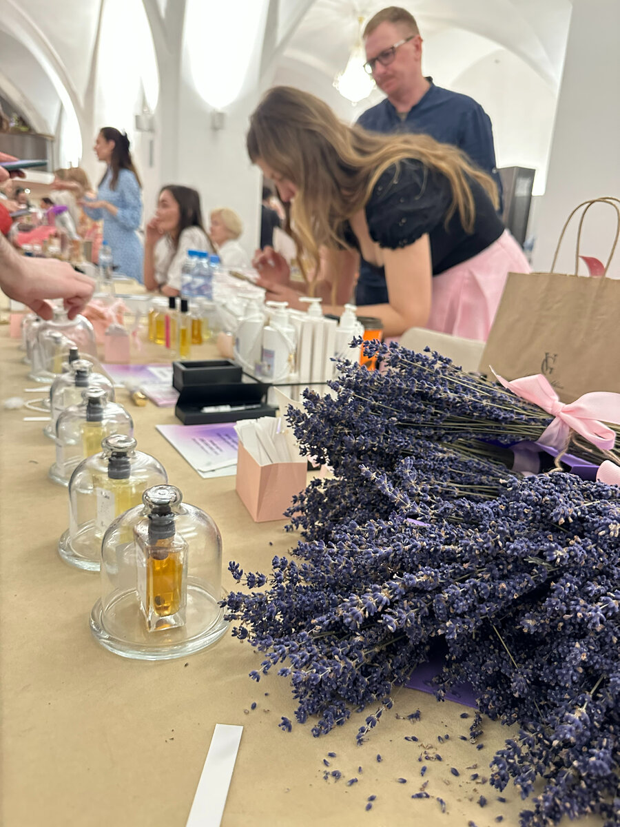 Отдельно спасибо за оформление, постарались все!!