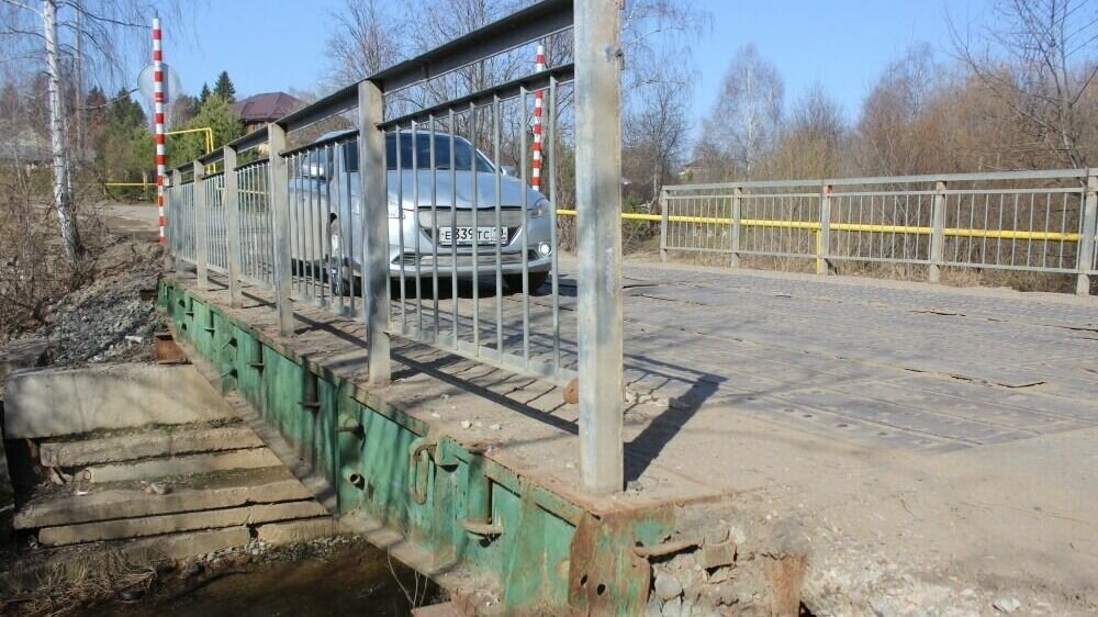     В Ижевске до конца года обновят и сделают двухполосным мост через реку Игерманка в микрорайоне Орловское.