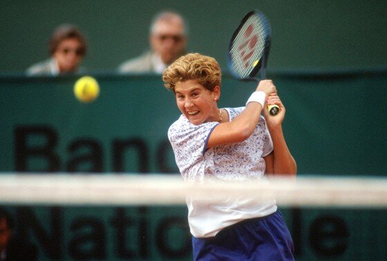    Моника Селеш