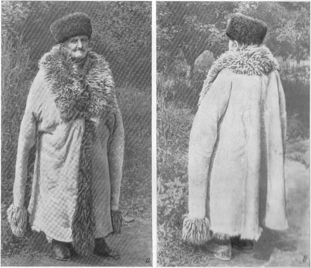На фото: Лезгин в овчинной шубе «кавал».