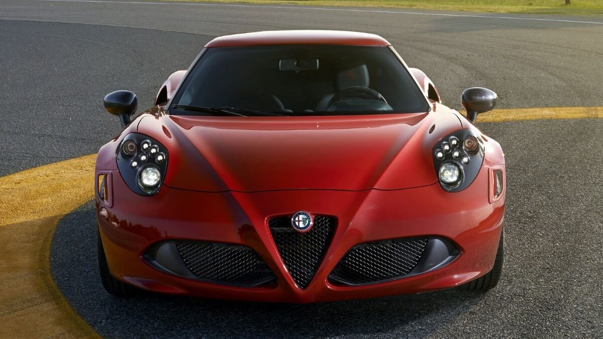 Дебют серийного Alfa Romeo 8C Competizione пройдет в Париже :: Autonews