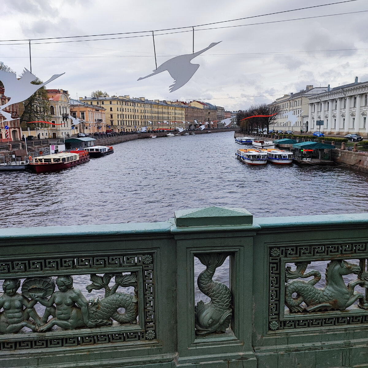 Аничков мост в Петербурге