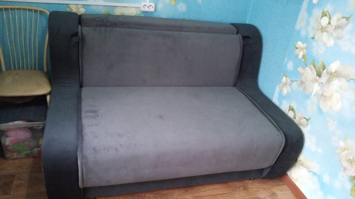 Фото автора (мммм какой он милый)