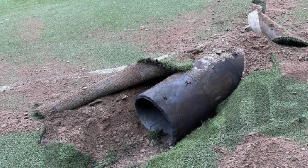 Сбитая гиперзвуковая ракета. Украинские ракеты. российские ракеты. ракетный комплекс. кинжал ракета гиперзвуковая.