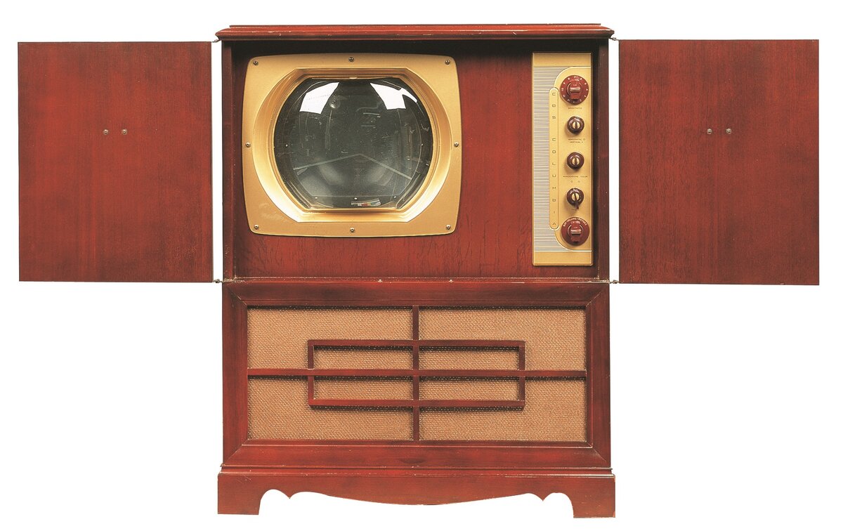 Телевизор 5 букв. Цветной телевизор с деревянными. Аппаратура цветного телевидения. Устройство видеоконтрольное. Цветной телевизор Тринископ 1940 го. Цветное Телевидение.