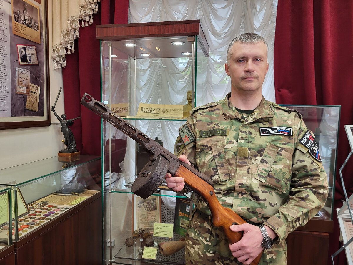 Сергей Воробьев   в музее Академии ФСИН России