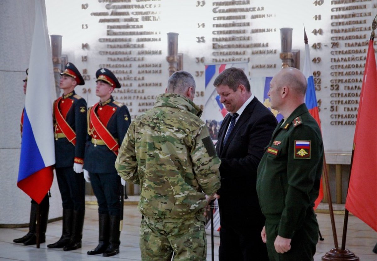 Анатолий Фирсов после награждения на красной площади