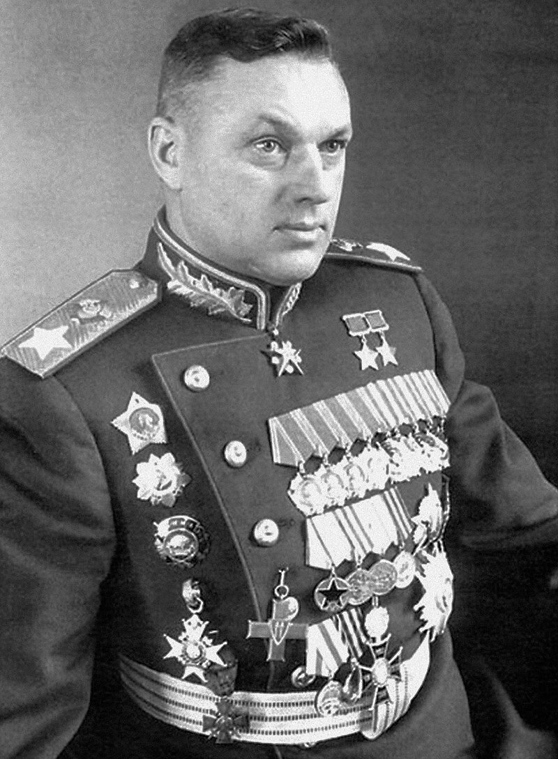 Константин Рокоссовский. 1945 г.