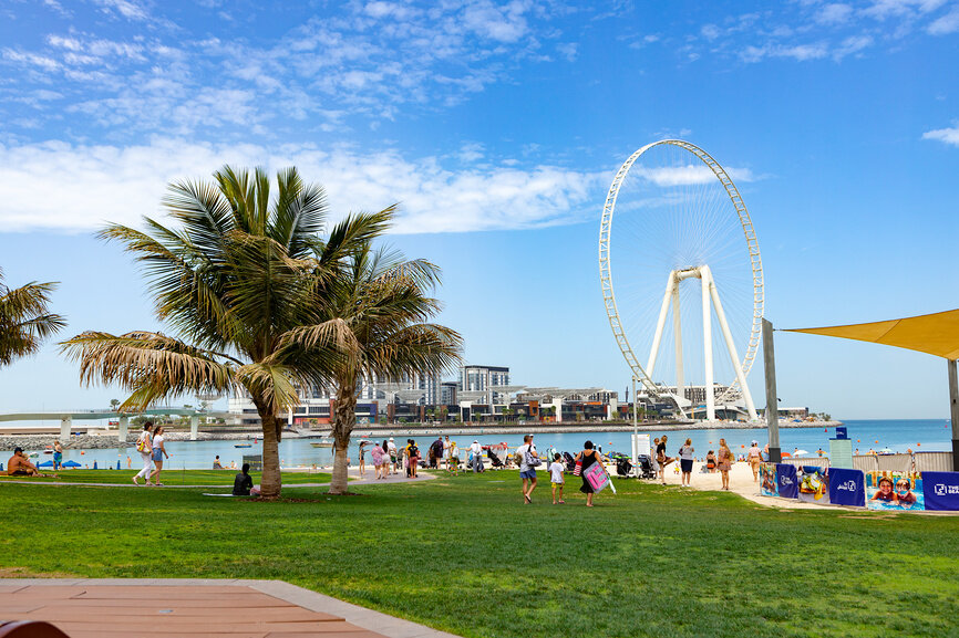 Вид на остров Bluewaters с пляжа