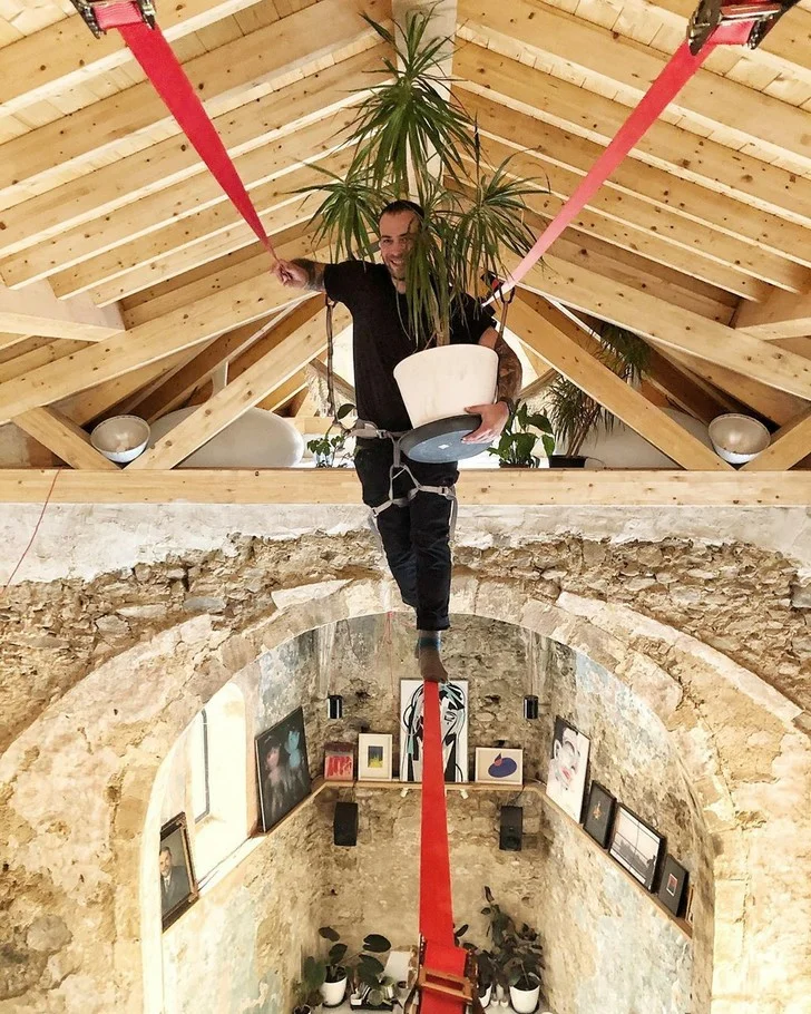 Тас не искал легкого пути и решился на отчаянный эксперимент. 