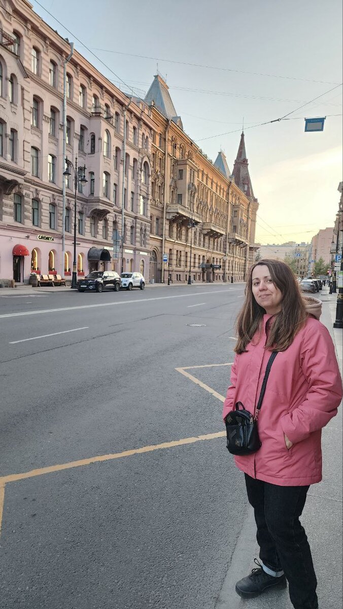 Больные конечности не мешают гулять и наслаждаться видами Санкт-Петербург. Чувствую,  что я дома 