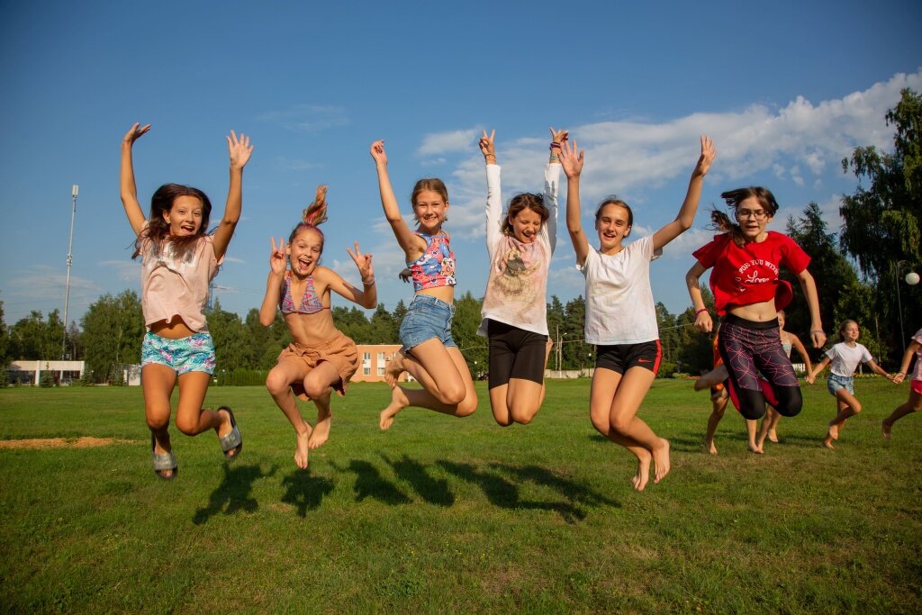 В Твери школьники с 1 июня убывают на отдых в лагеря