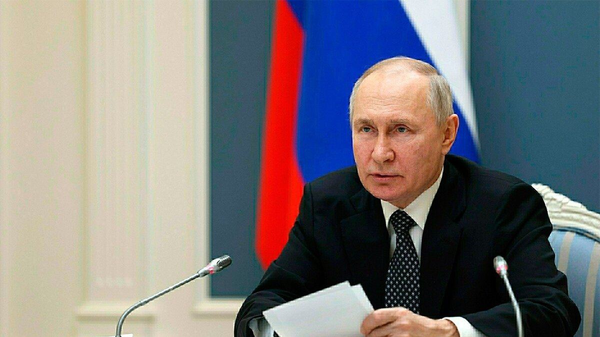    Путин: НАТО обманула Россию, обещая не расширяться на восток, да еще до Украины добралась