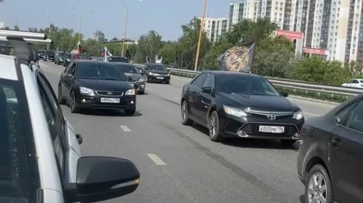 Автопробег в поддержку ЧВК. Фото: кадр из видео