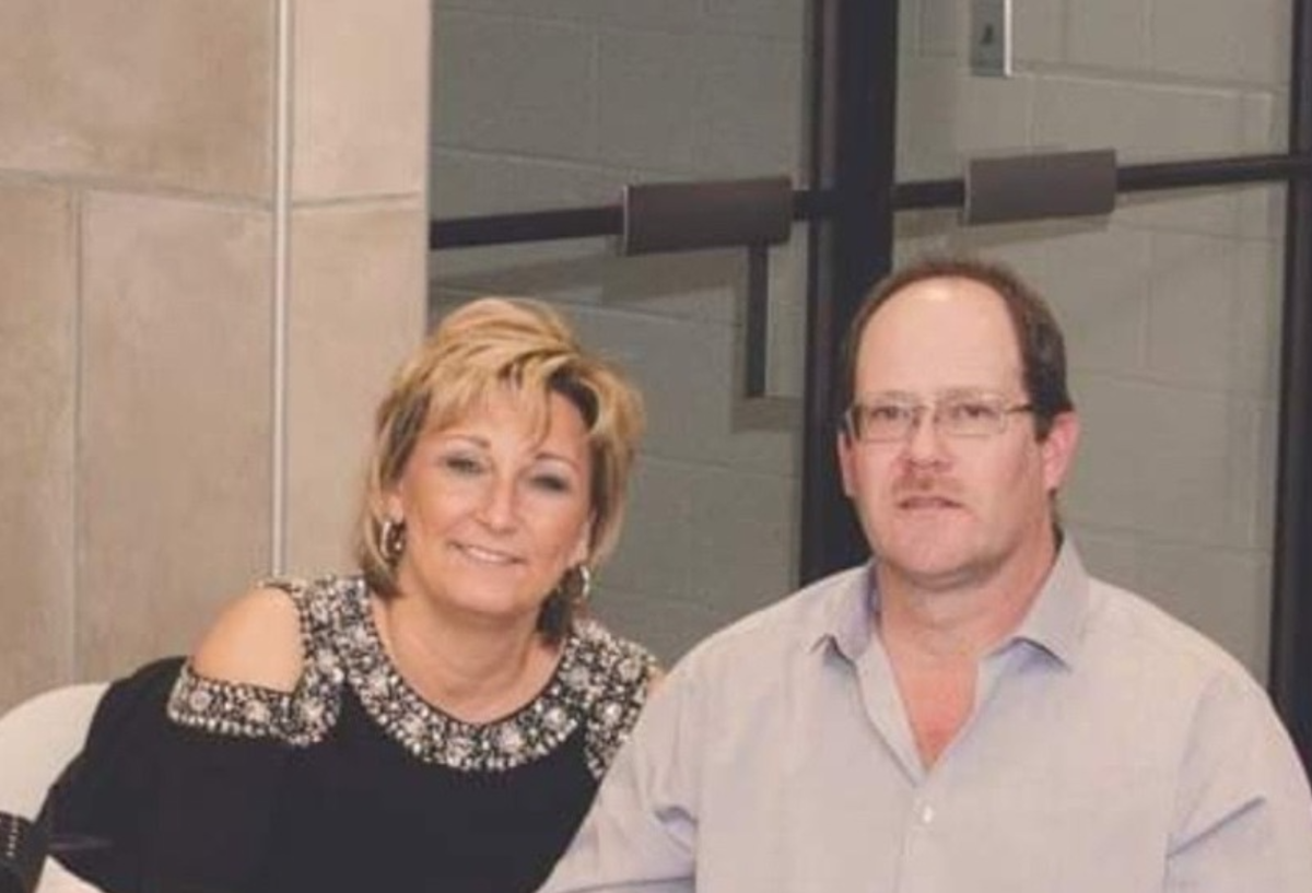 Ди и Дейл Уорнер