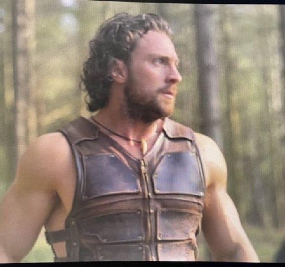     Кадр из фильма «Крэйвен-охотник» (2023)