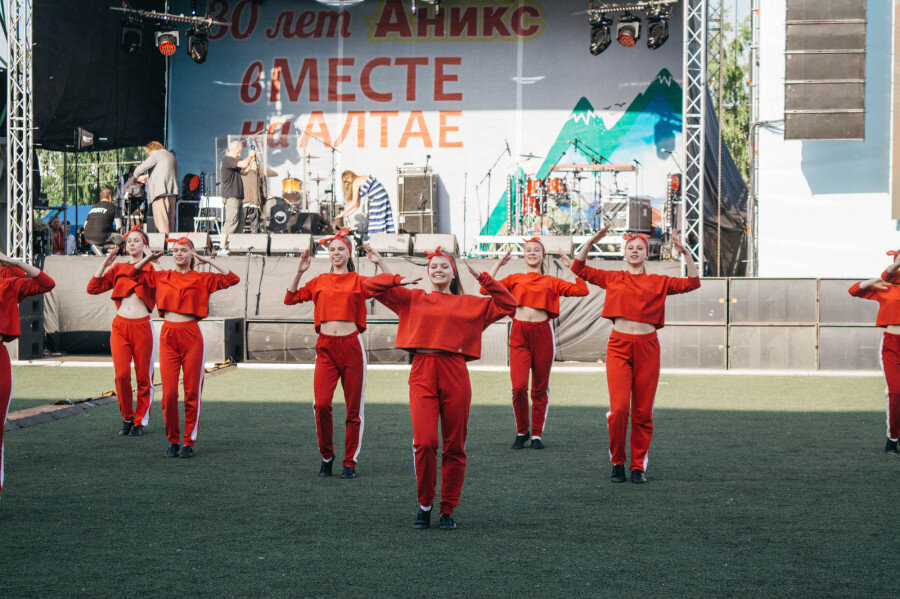 Праздники 30 июня 2024. Календарь всех праздников. Празднование 30 летия. Какой сегодня праздник. 30 июня день астероида.