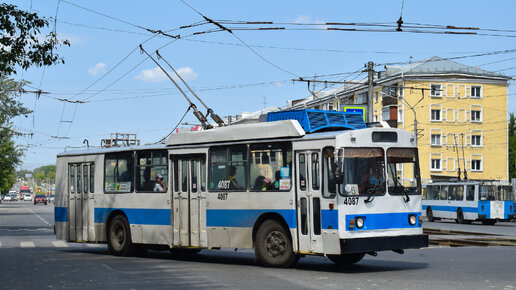 Троллейбус ЗиУ-682 КВР БТРМ-4087. Покатушки по Барнаулу.