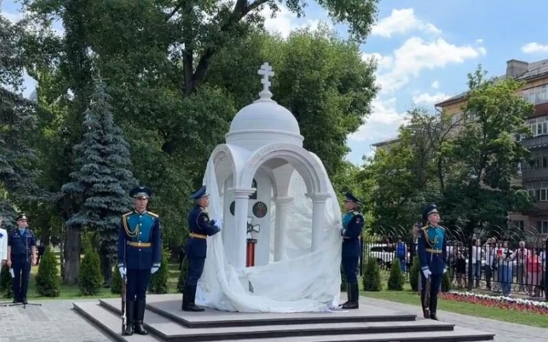 Лисичанск часовня Обелиск