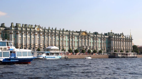    Посетителей Эрмитажа эвакуировали из-за сообщения о минировании Ксения Пудовкина