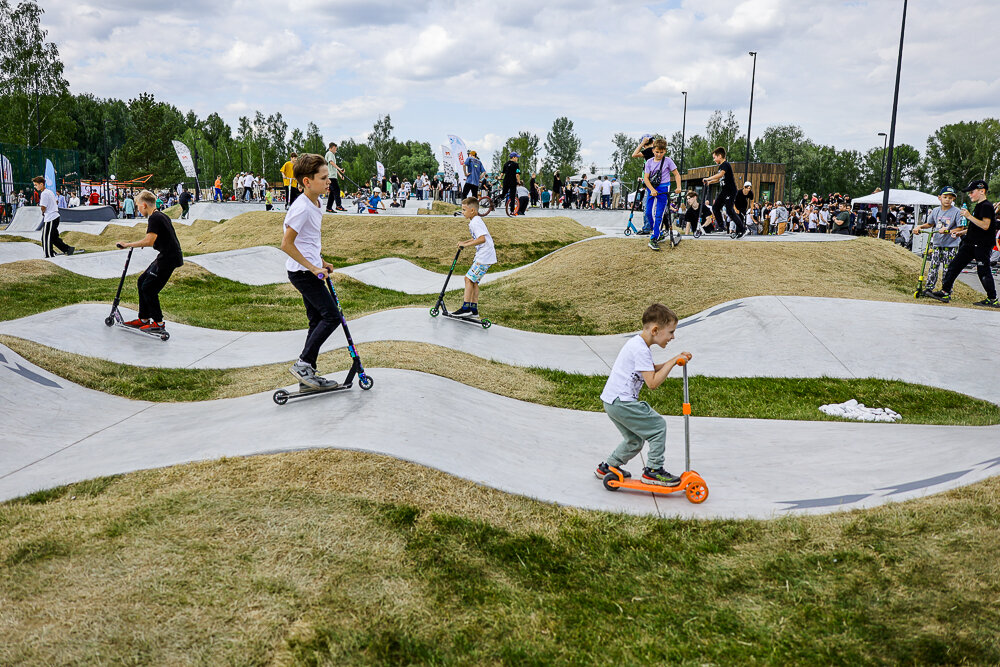 Листайте вправо, чтобы увидеть больше изображений