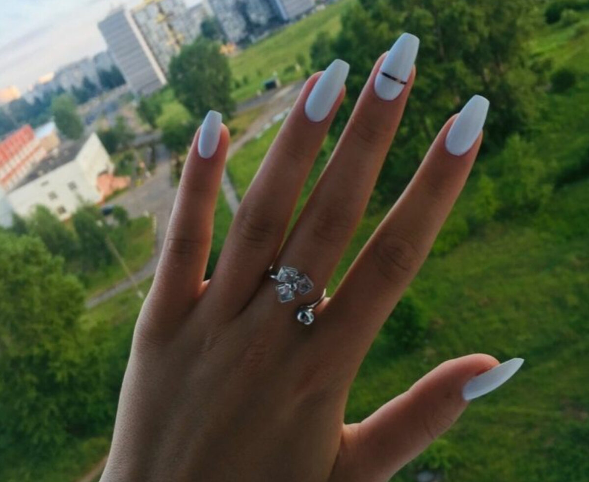 Маникюр на миндальные ногти. Маникюртдля подростков. Маникюр подростковый. Идеи маникюра. Маникюр форма миндаль.