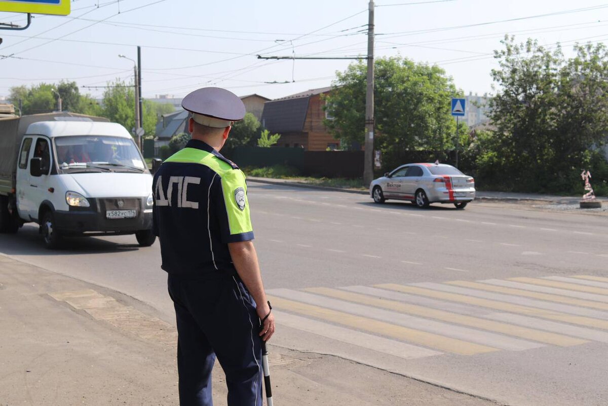 В розыске: под Челябинском неизвестный водитель сбил пенсионера и скрылся с  места ДТП | Царьград. Урал | Дзен