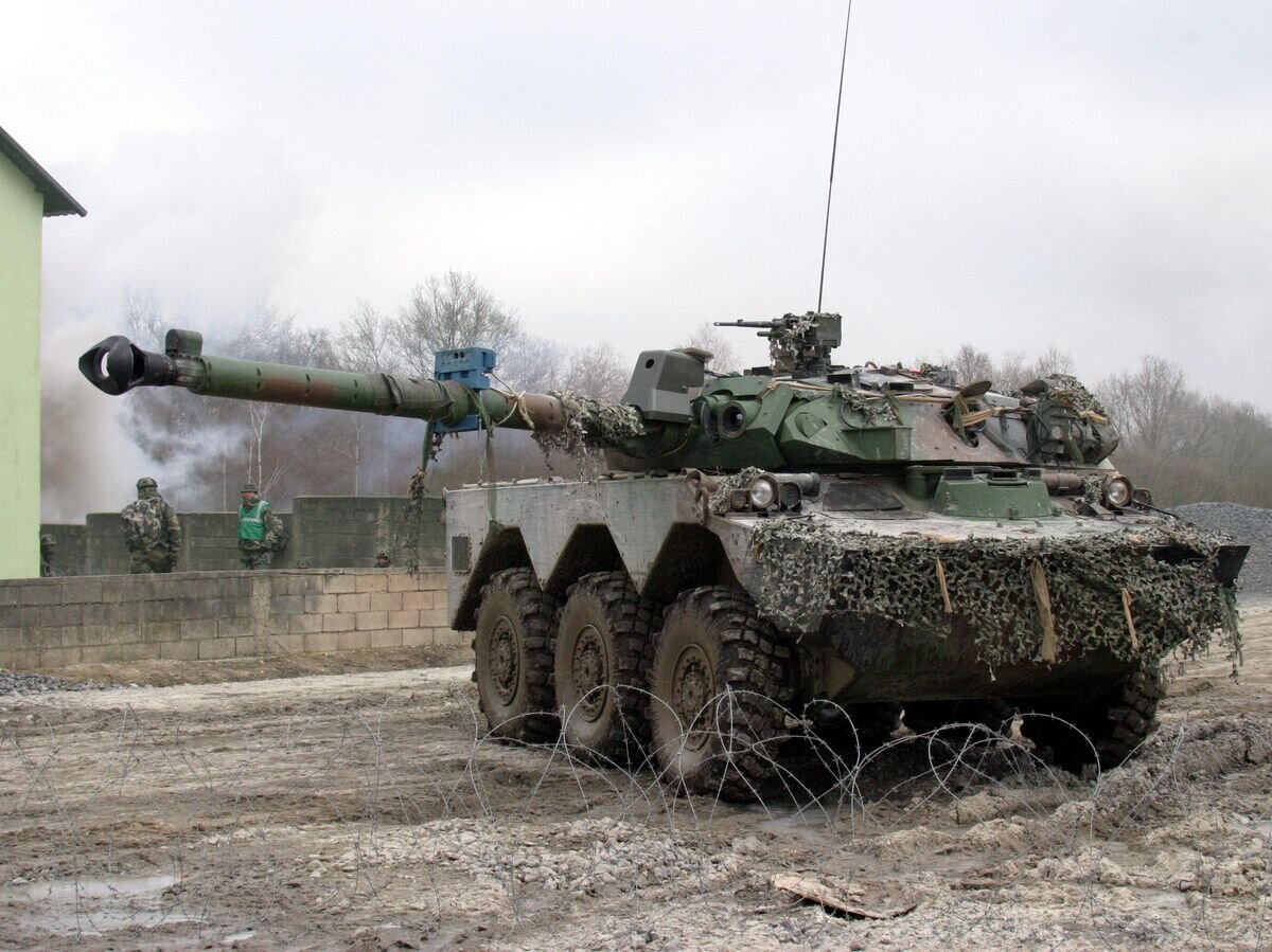    Французский тяжелый бронеавтомобиль AMX-10RC© Фото : Public Domain