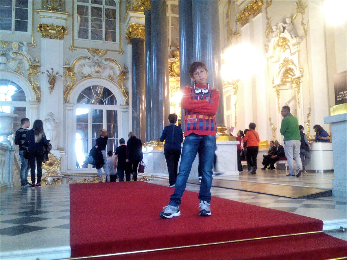В Эрмитаже, лет 12. 