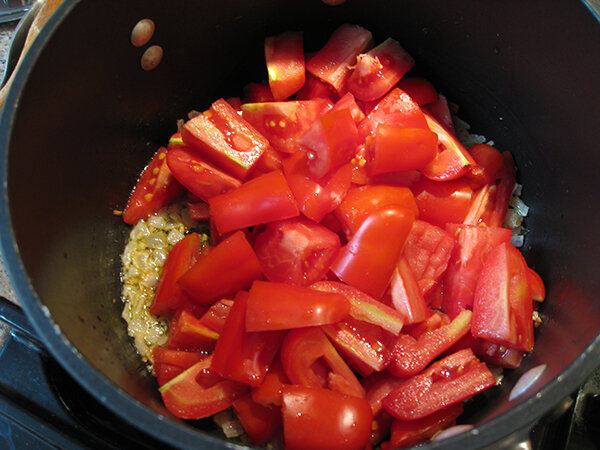 Томатный соус, рецепт которого вы видите ниже, назван по имени сорта помидоров.-3