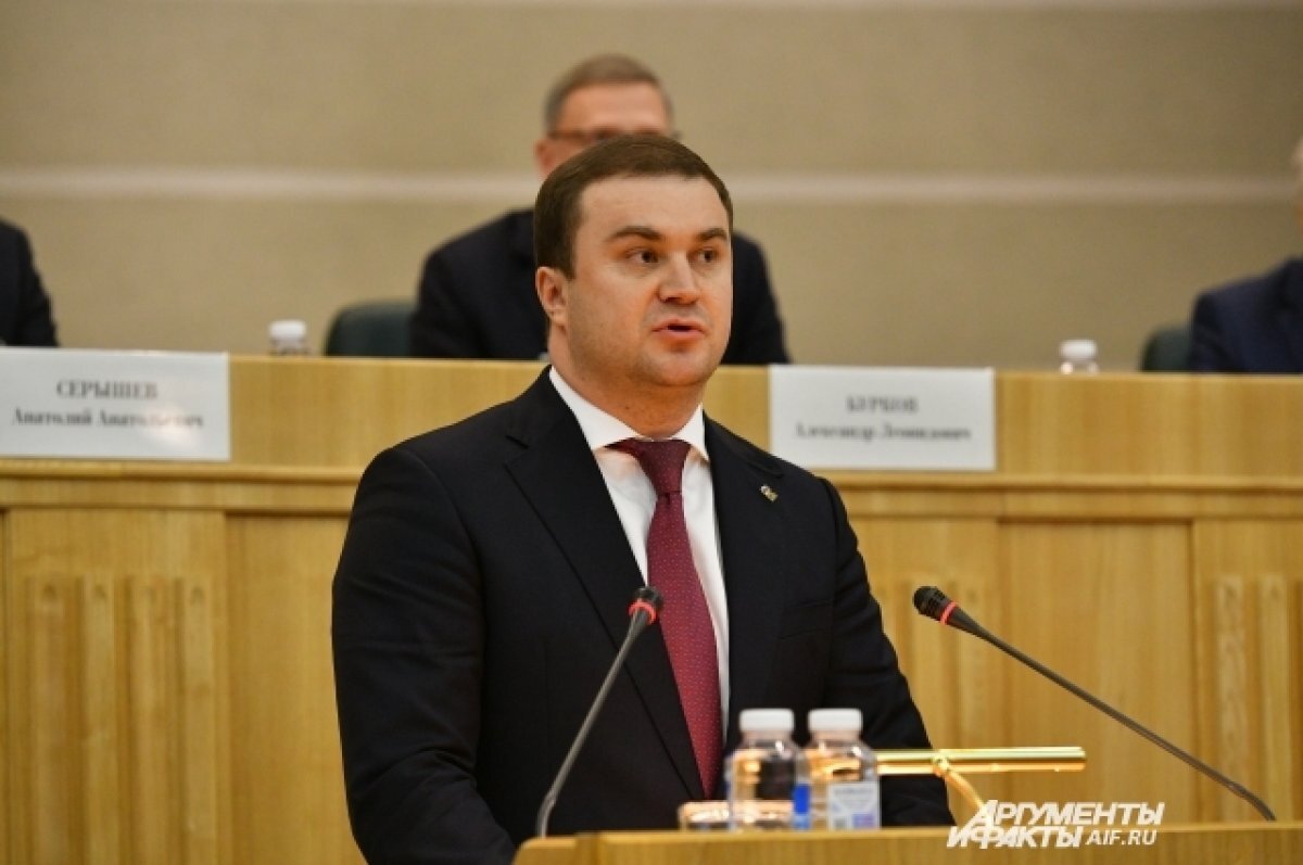    Хоценко рассказал, что предпочитает работать с омскими политическим кадрами