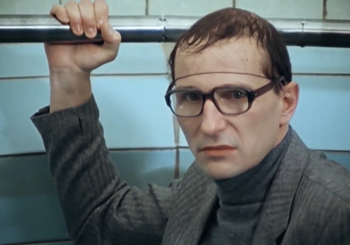 Кадр из кинофильма "Игла", 1988 г., режиссер Рашид Нугманов, сценаристы Бахыт Килибаев, Александр Баранов, композитор Виктор Цой (скриншот)