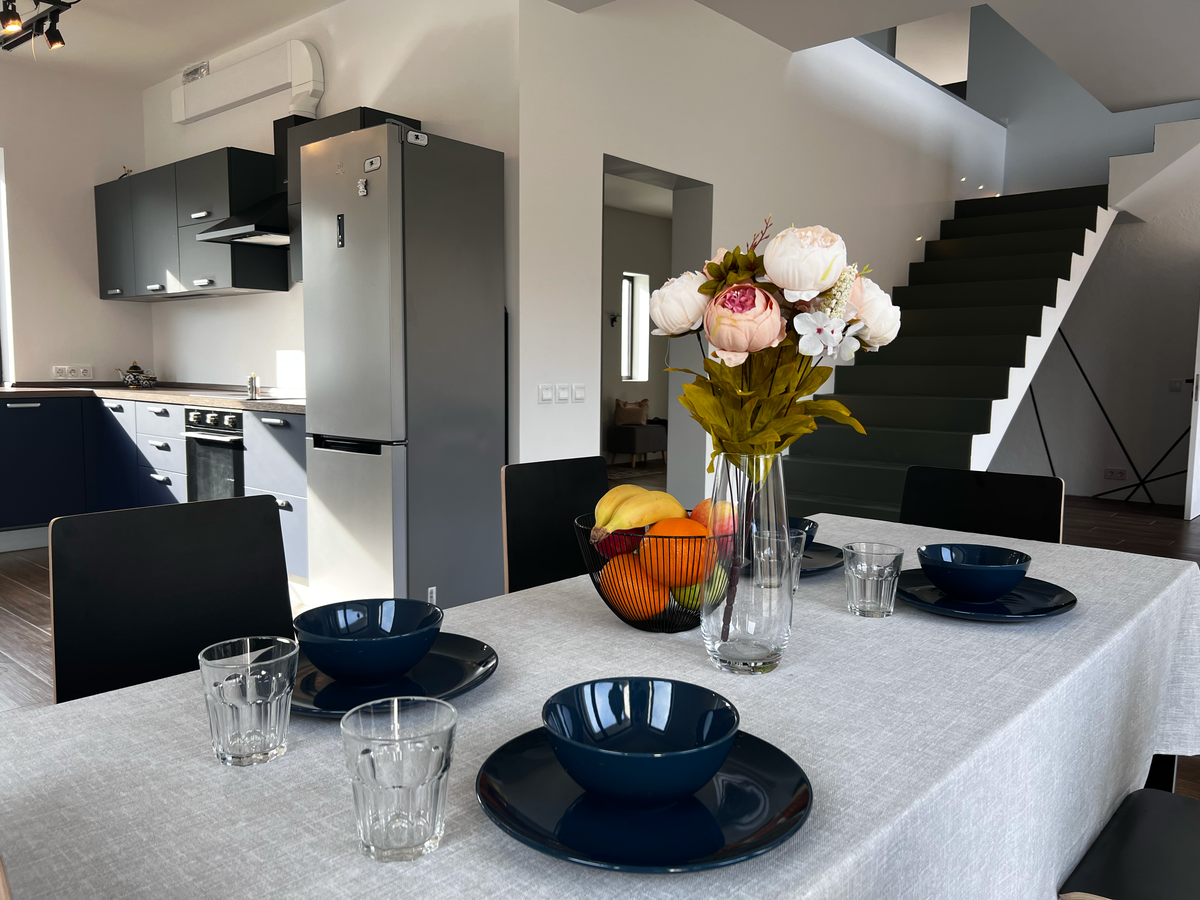 Карусель листай влево----