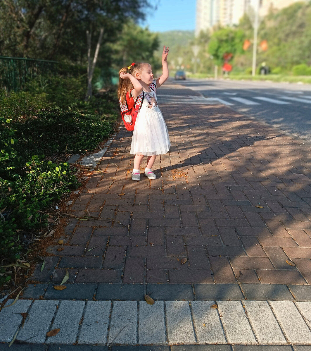 А это беззаботная Соня с утра