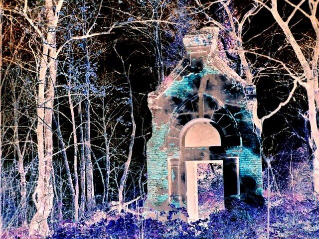 Авторская фотокартина "Ночной склеп графа Келлера" и стихи