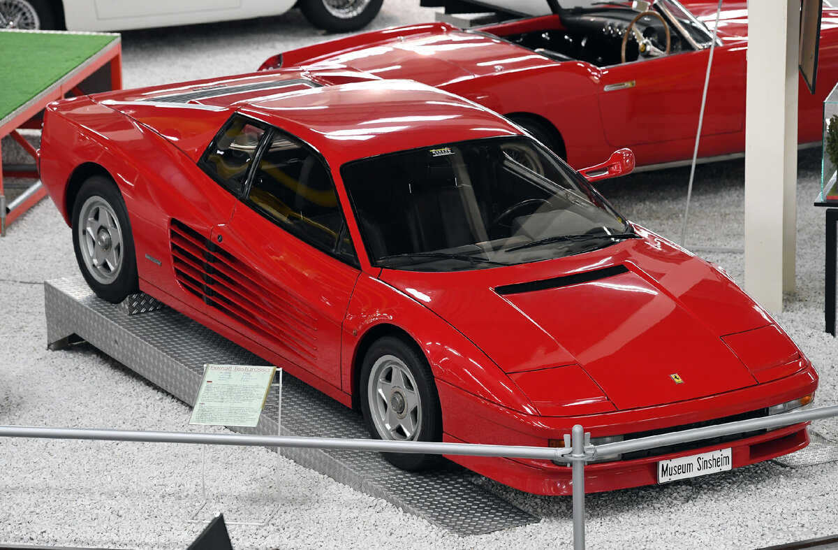 Ferrari Testarossa. Фото Global Look Press