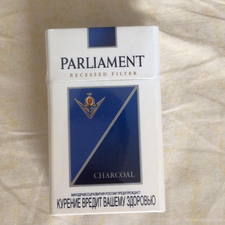 Сколько сигарет в пачке парламент. Сигареты Parliament Carat. Парламент сигареты 1995-2010. Сигареты с фильтром "Parliament Reserve". Сигареты парламент 2010 года.