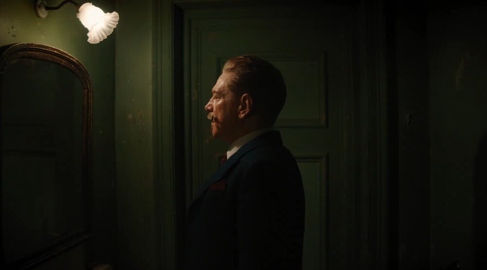     Кадр из фильма «Призраки в Венеции» (2023)